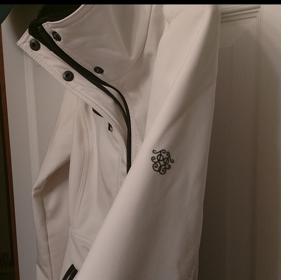 Jessica Simpson off-white coat - Picture 3 of 5